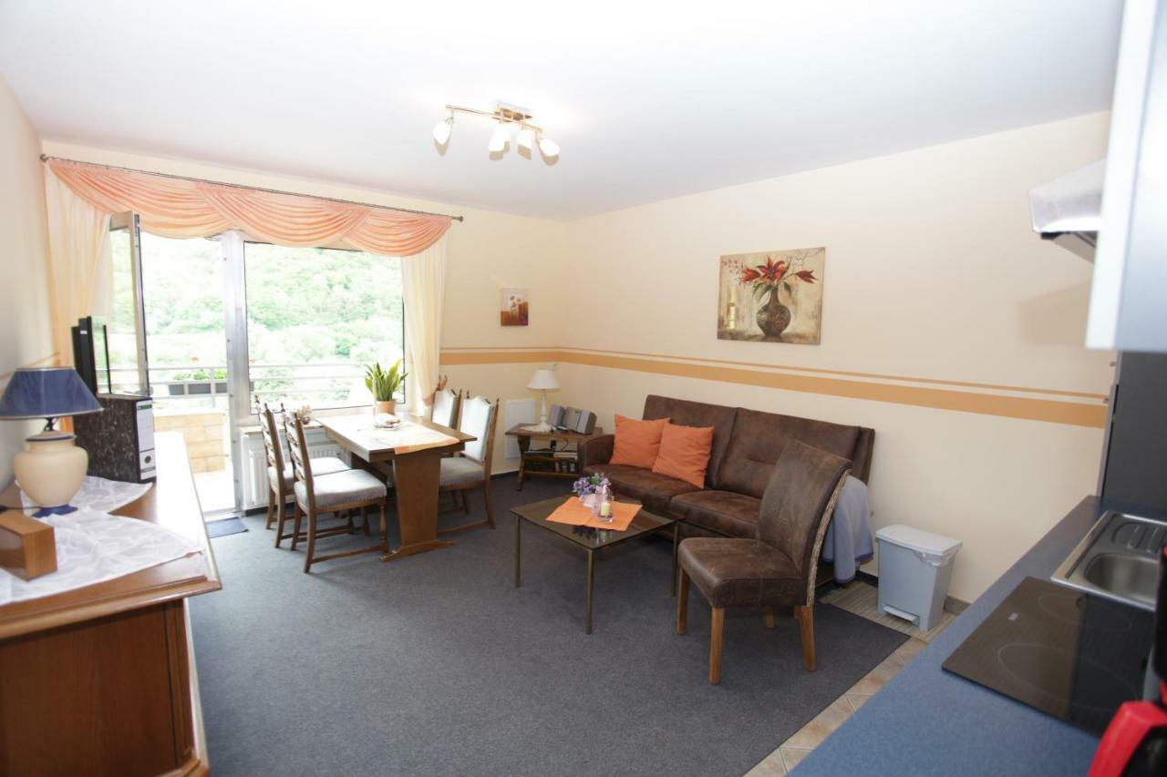 Ferienwohnung Moselblick-Stein Valwig Extérieur photo